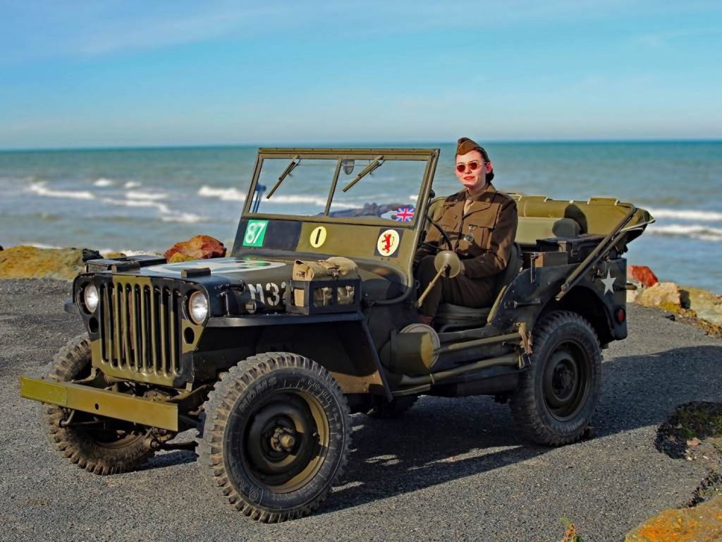 Jeep en bord de mer Omaha Beach